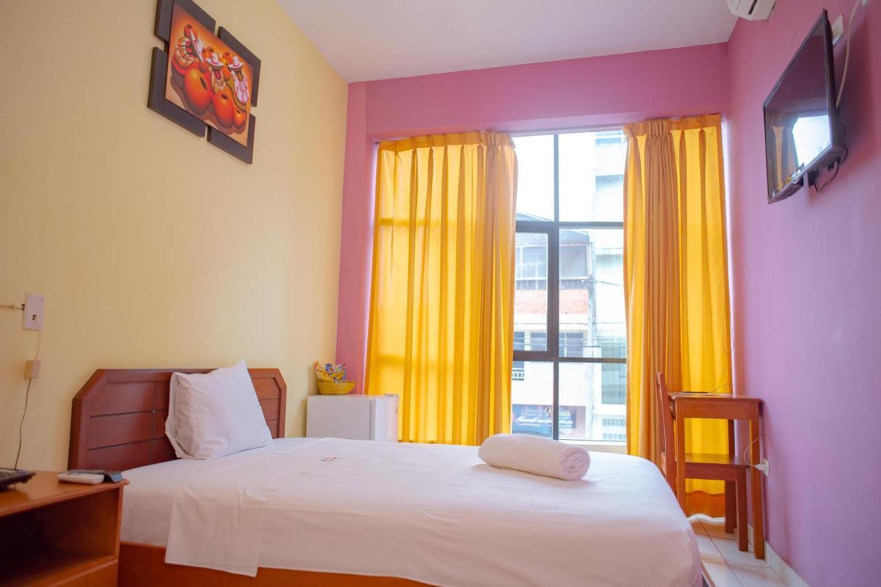 Hotel Jhor Bush Pucallpa Exterior foto